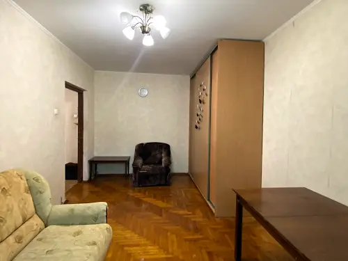квартира за адресою Квітневий пров., 10