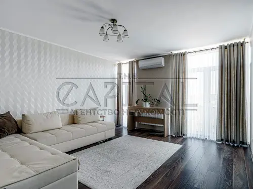 квартира за адресою Регенераторна вул., 4