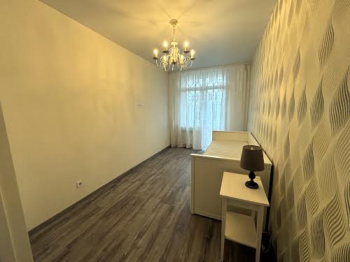 квартира за адресою Митрополита Василя Липківського вул. (Урицького), 37-В