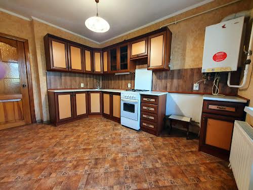 квартира за адресою Нижньосироватська вул., 24