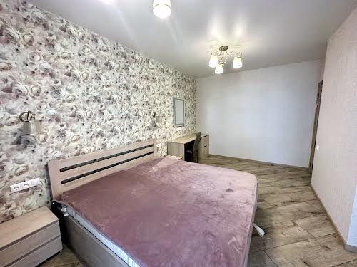 квартира за адресою Ревуцького вул., 40-Г