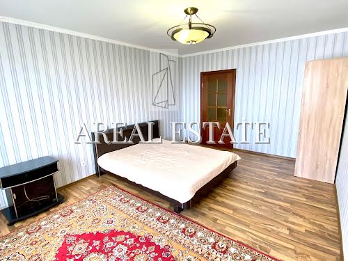 квартира за адресою Київ, Святошинська пл., 1