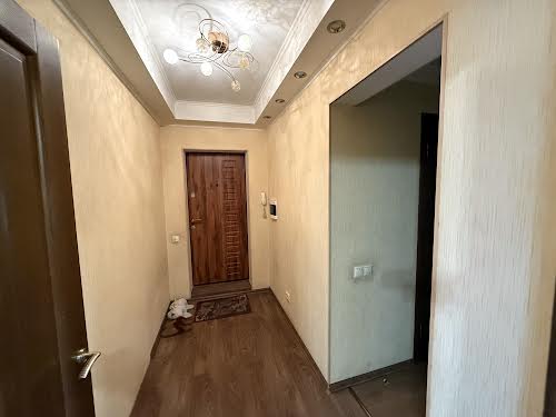 комерційна за адресою Київ, Оболонський просп., 10