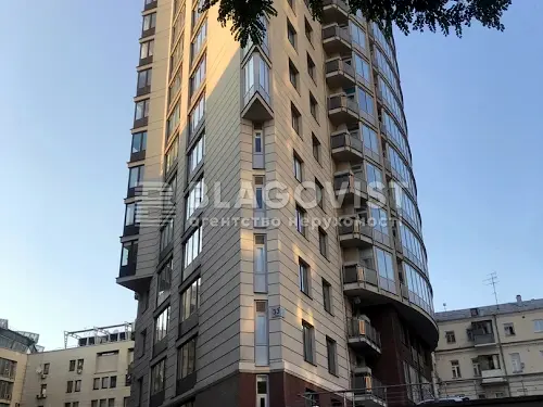 квартира за адресою Тараса Шевченка бульв., 33-Б