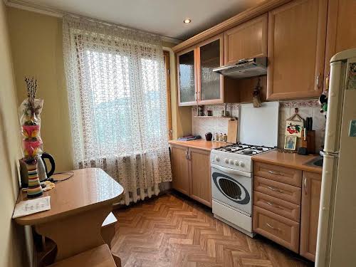 квартира за адресою Василя Симоненка вул., 20