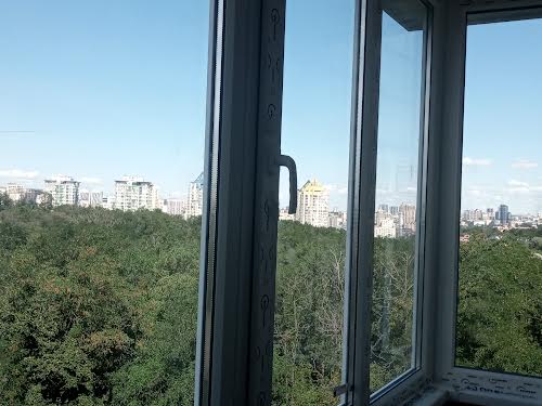квартира за адресою Романа Ратушного вул. (Волгоградська), 18