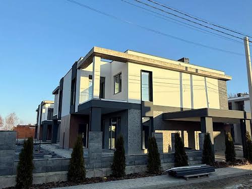 будинок за адресою Степана Бандери вул.