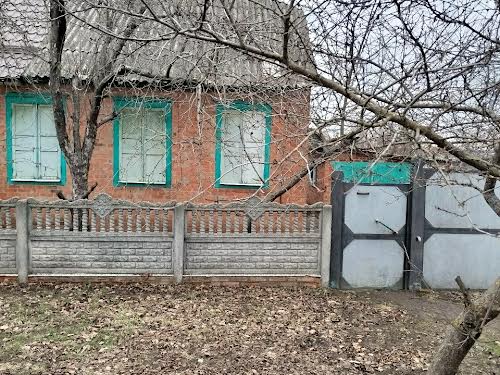 дом по адресу центральна
