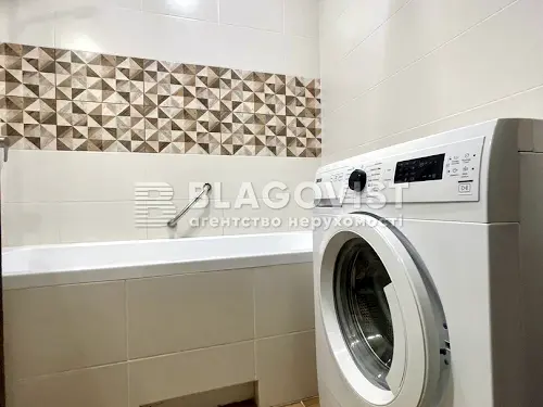 квартира за адресою Рональда Рейгана вул., 10