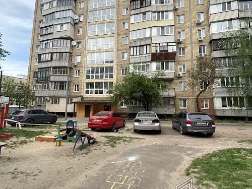 квартира за адресою Новоукраїнська вул., 1/3
