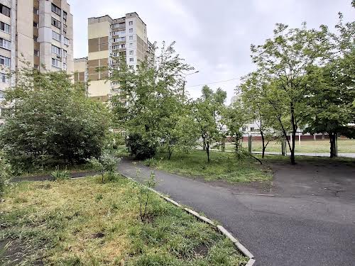 квартира по адресу Червоной Калины просп. (Владимира Маяковского), 72-Б