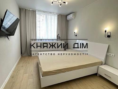 квартира за адресою Ревуцького вул., 40-Б