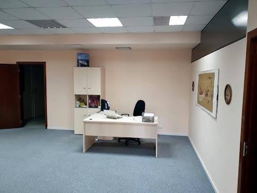 комерційна за адресою Івана Пулюя вул., 5