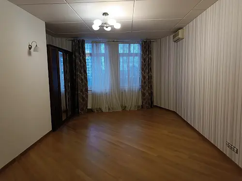 комерційна за адресою Київ, Лесі Українки бульв., 30-Б