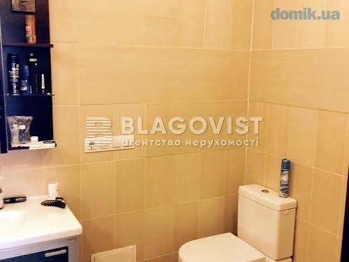 квартира за адресою Раїси Окіпної вул., 10-Б