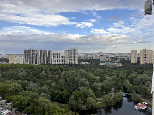 квартира за адресою Воскресенська вул., 12-Б