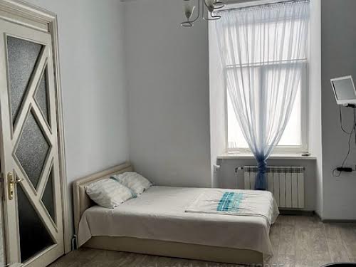 квартира за адресою Театральна вул., 23