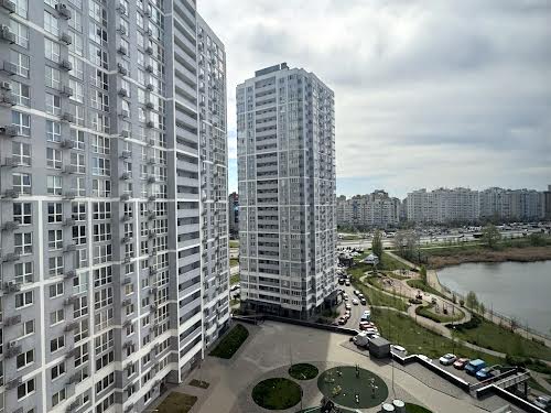 квартира по адресу Ревуцкого ул., 40-В