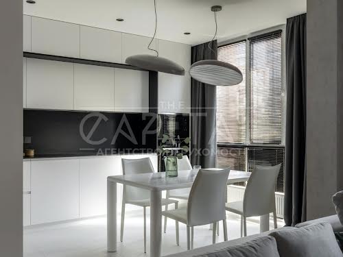 квартира за адресою Салютна вул., 2б