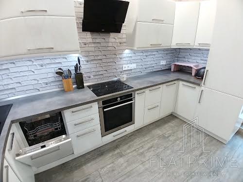квартира за адресою Регенераторна вул., 4