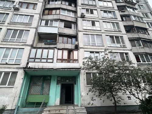 квартира за адресою Мілютенка вул., 17-А