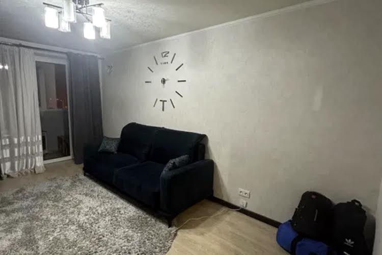 1834542112257443